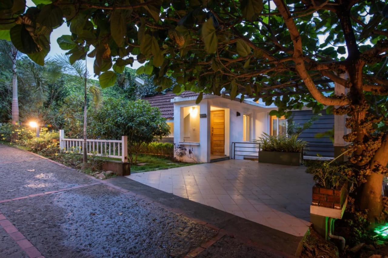 Dazzle Villa Resort Kalpetta Exterior photo